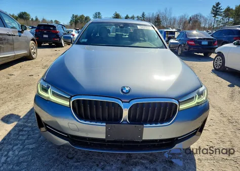 2022 BMW 530 Xi z USA, uszkodzony, nr VIN WBA13BJ07NWX81512